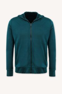 The Merino mikina na zip s kapucí pánská - petrol (250 g) je petrolejová pánská mikina na zip z vlny merino 100% s kapucí a kapsami.
