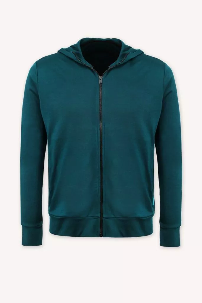 The Merino mikina na zip s kapucí pánská - petrol (250 g) je petrolejová pánská mikina na zip z vlny merino 100% s kapucí a kapsami.