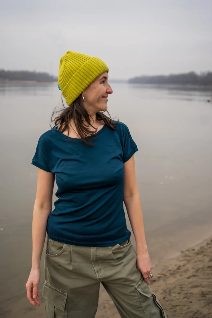 aa42757b7ea242cba95f16334b052638