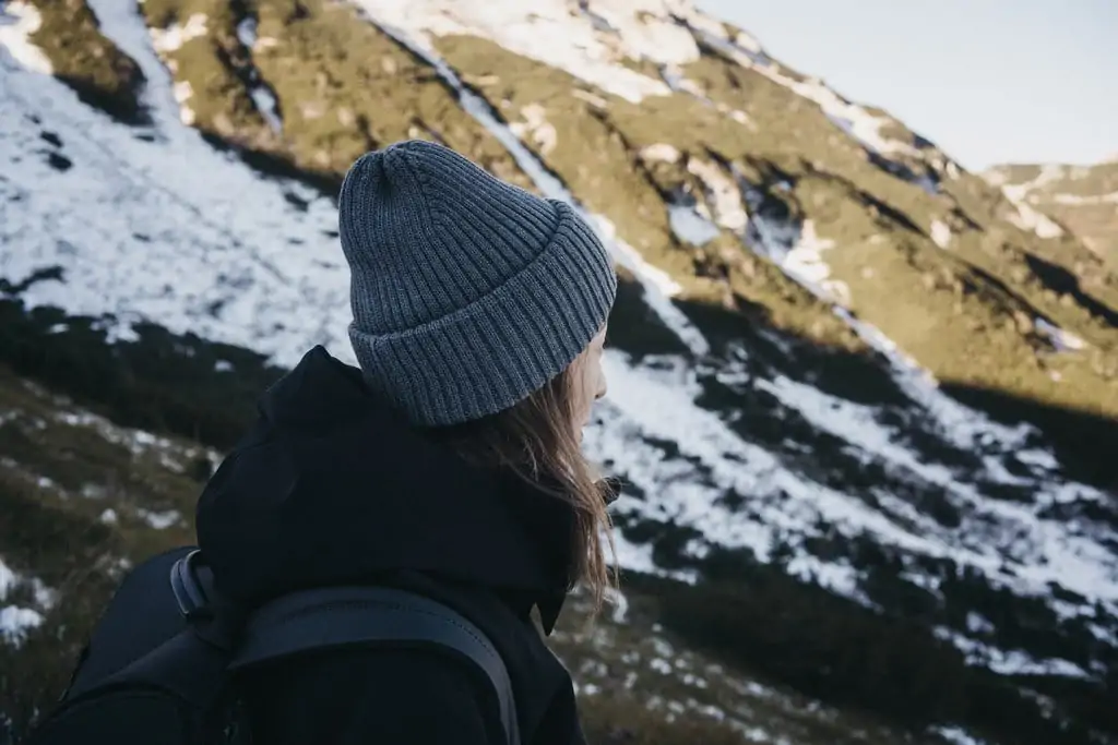 Merino čepice žebrovaná – šedá