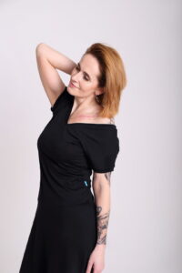 Merino šaty s krátkým rukávem – černé (135 g)