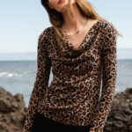 Merino halenka s dlouhým rukávem a vodovým výstřihem – černá pantera (135 g)