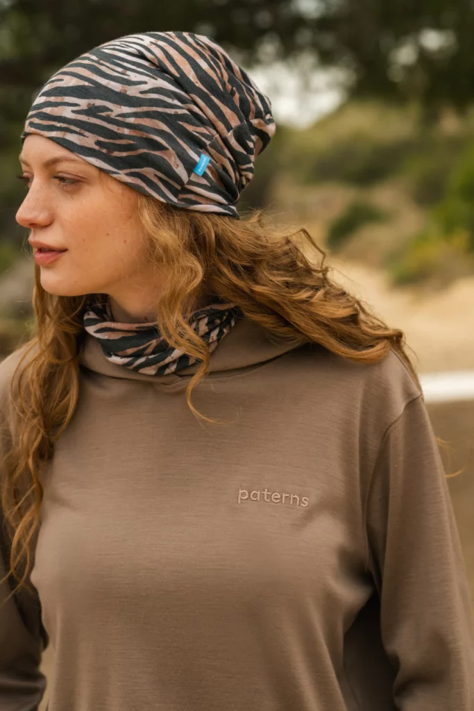 Czapka z wełny merino cienka zebra