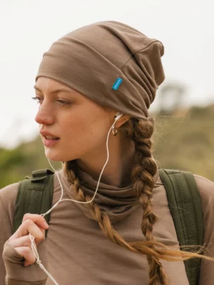 Czapka z wełny merino cienka mocha