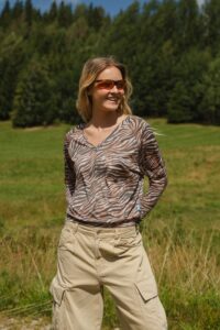 Merino halenka s netopýřím rukávem a výstřihem do V dámské – zebra (135 g)